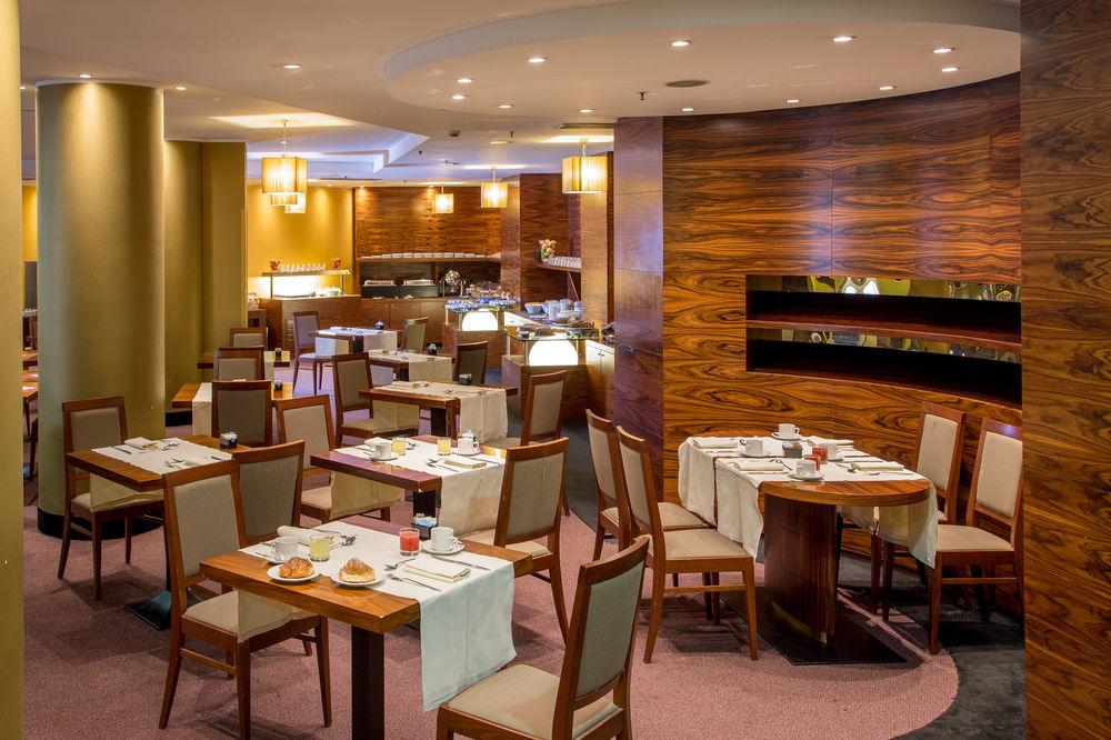 Hotel Capannelle Roma Экстерьер фото