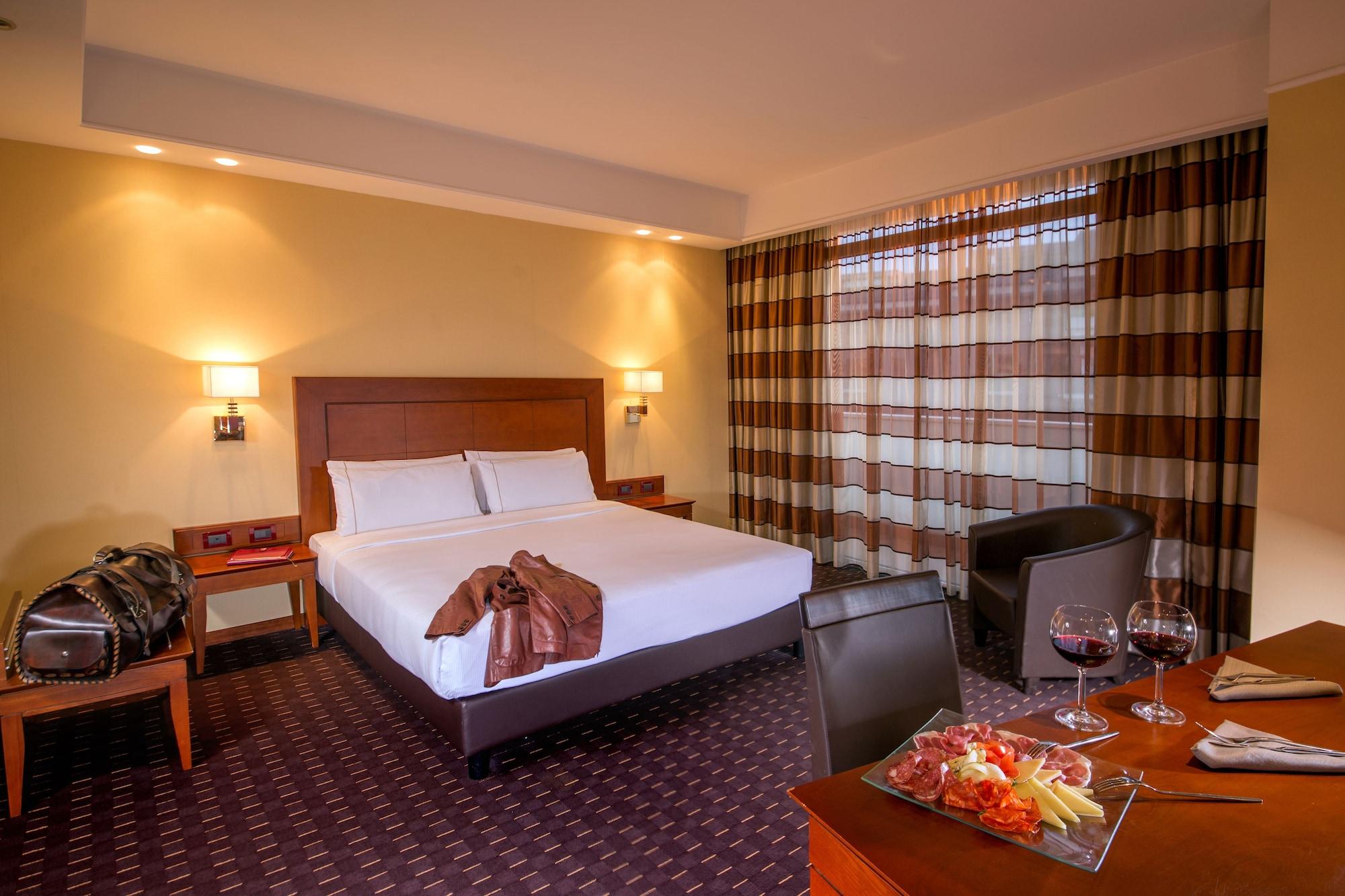 Hotel Capannelle Roma Экстерьер фото