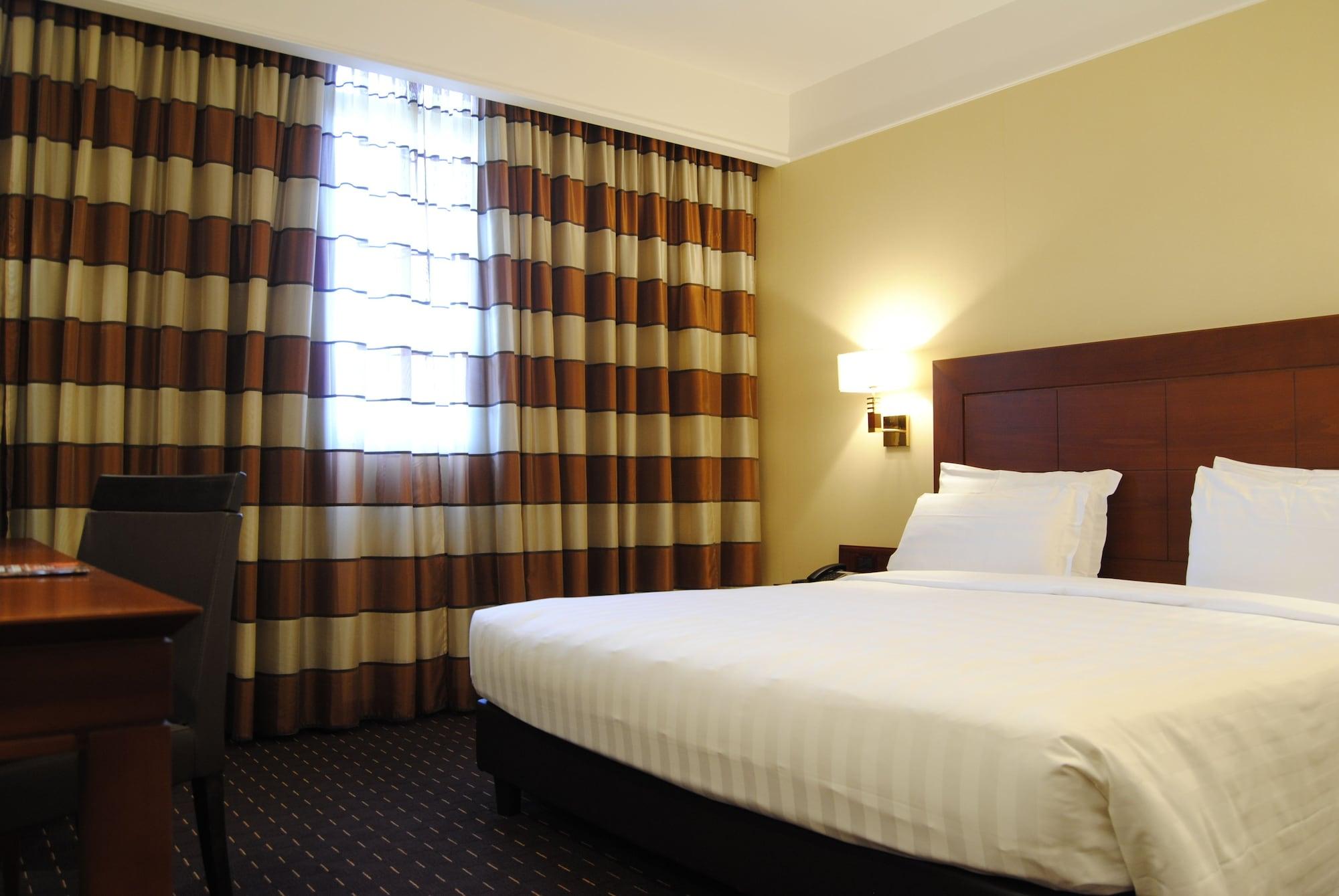 Hotel Capannelle Roma Экстерьер фото