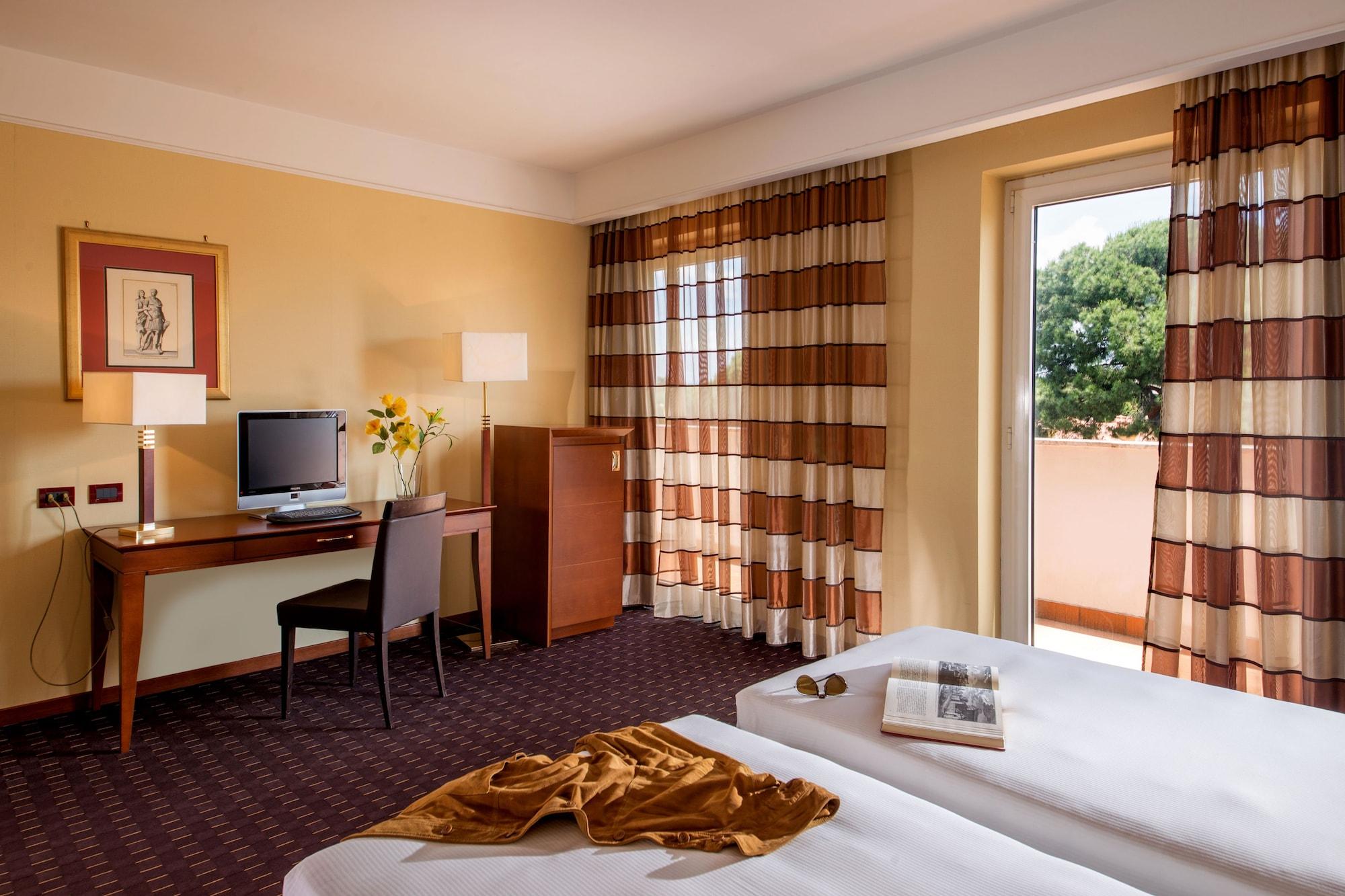 Hotel Capannelle Roma Экстерьер фото