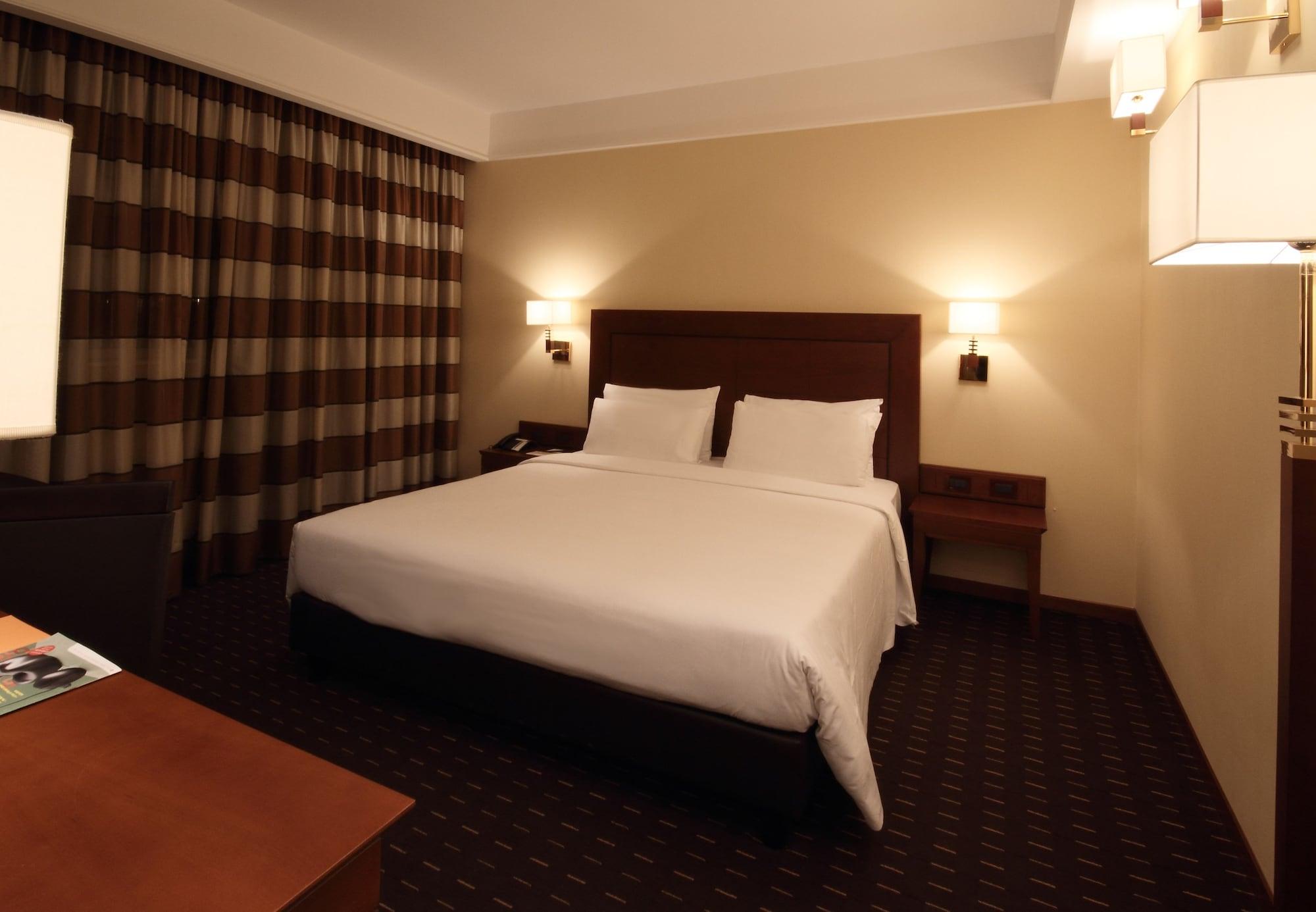 Hotel Capannelle Roma Экстерьер фото
