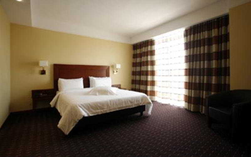 Hotel Capannelle Roma Экстерьер фото